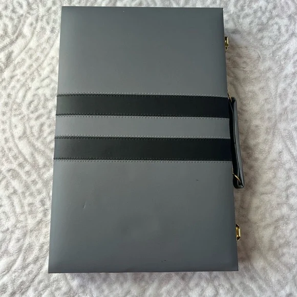 VTG Pressman Backgammon Set in Leatherette Briefcase Complete with Instructions - Picture 4 of 6